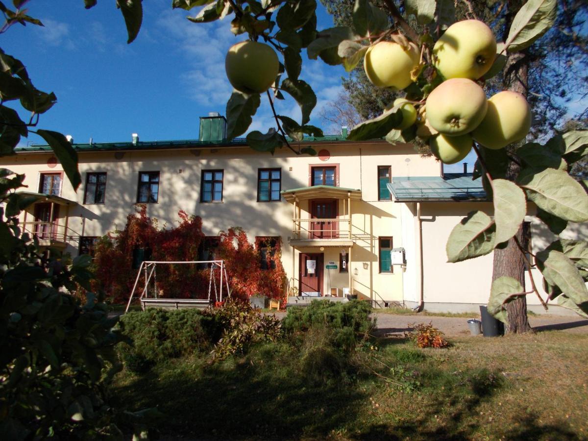 Hotel Mummolan Majoitus à Uusikyla Extérieur photo